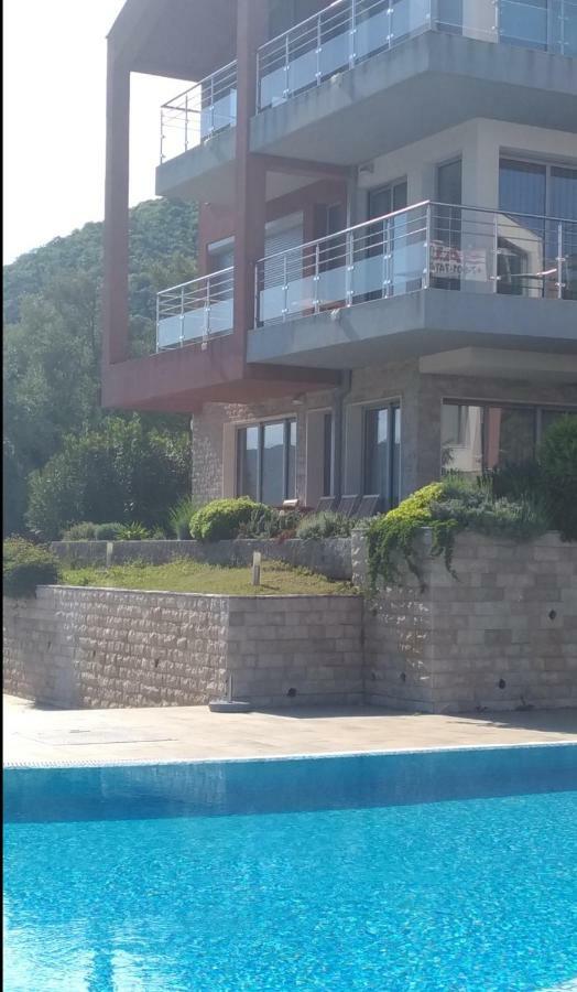 Apartments Acacia Hill Ðenovići Dış mekan fotoğraf